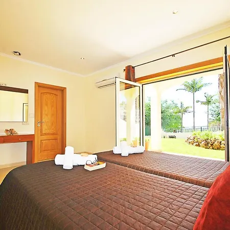 Anna Ant Villa *